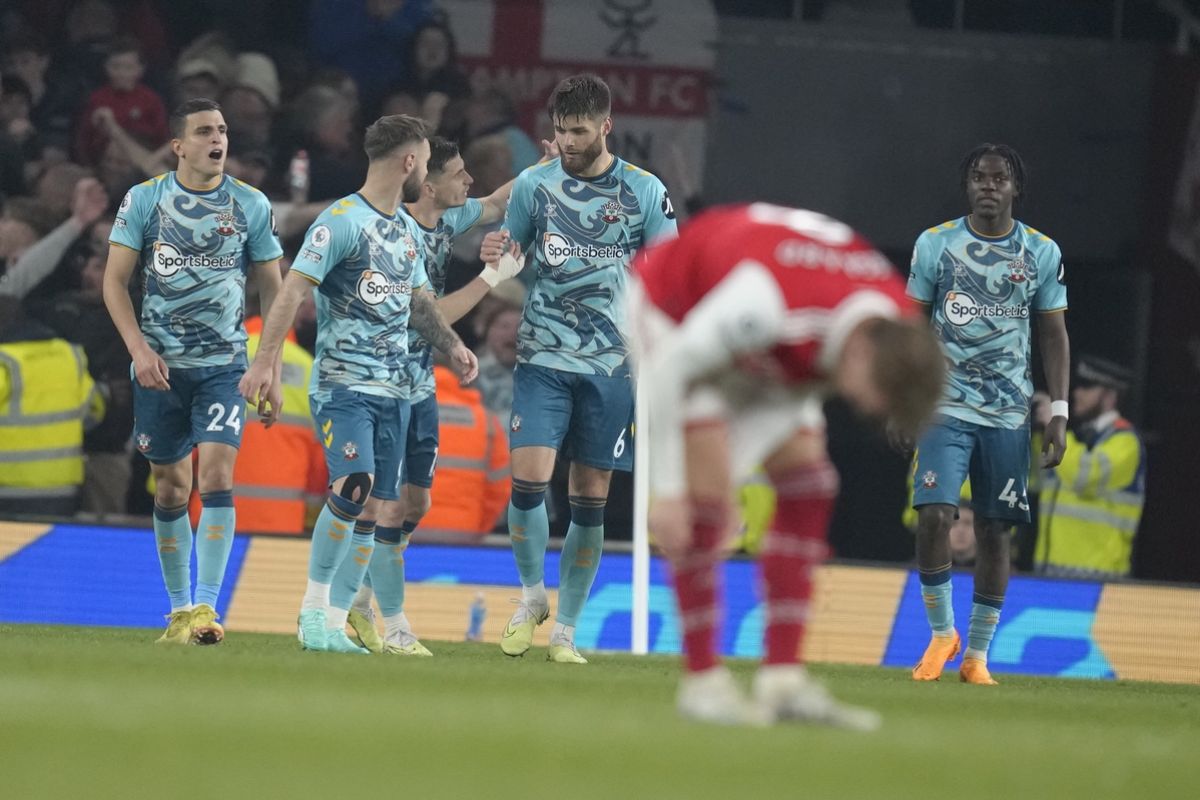 Arsenal 3 -3 Southampton: Drawing, drawing Arsenal: title hopes hit despite Saka rescuing point