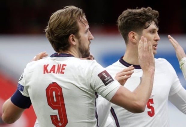 Harry Kane takes centre stage as efficient England see off Albania