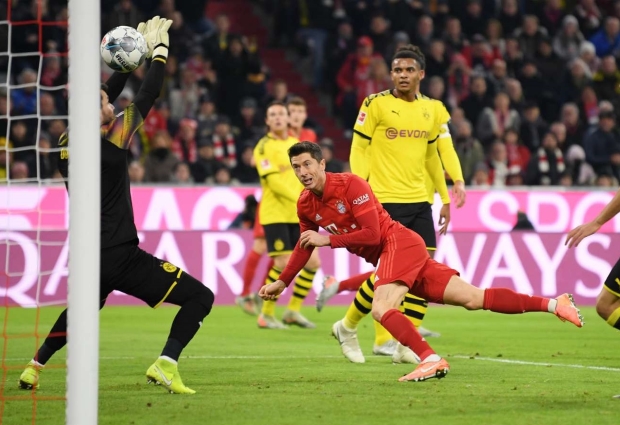 Bayern Munich 4 -0 Borussia Dortmund: Lewandowski strikes twice in  Klassiker