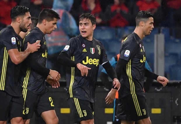 Lazio 1 -2 Juventus: Cancelo & Ronaldo save below-par champions