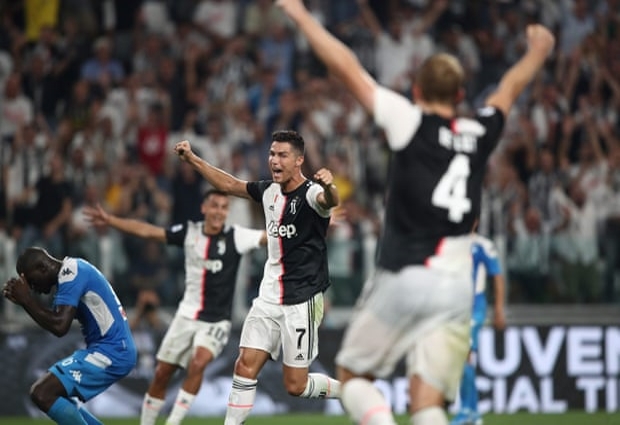 Juventus 4 -3 Napoli: Koulibaly own goal ruins stunning comeback
