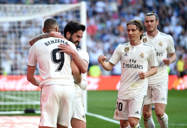 Real Madrid 3 -2 Villarreal: Mariano nets brace in Benzema's absence