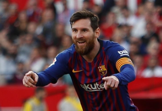 Sevilla 2 -4 Barcelona: Lionel Messi hat-trick saves LaLiga leaders
