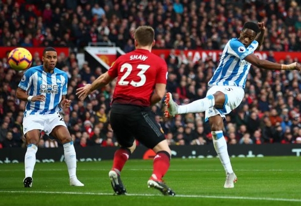 Manchester United 3 -1 Huddersfield Town: Pogba strikes twice in happy homecoming for Solskjaer